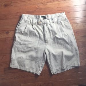 Chereskin Mens Linen shorts size 36